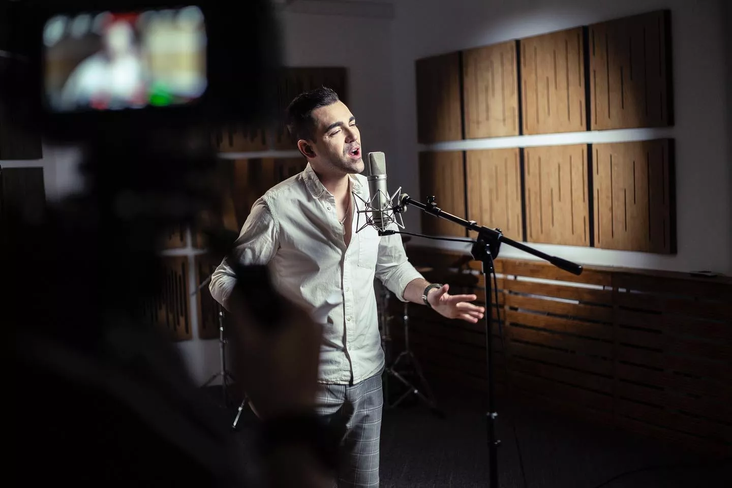 Znany wokalista disco polo zdradził ambitne plany na przyszłość! Artysta pracuje nad nowymi hitami! 